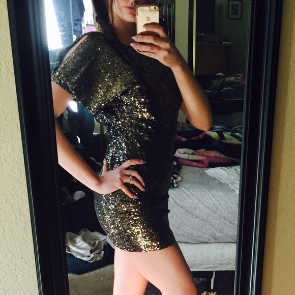 Sexy gold sequin Dress - Picture 2 of 5